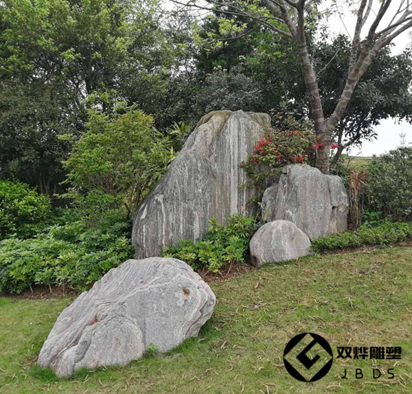 園林景觀石的全面介紹 臥石、立石、校園草地刻字石與假山石