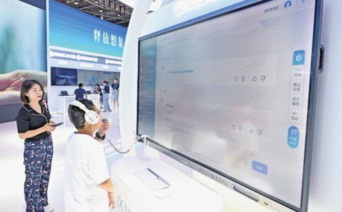 教育智能硬件的核心較量 軟實(shí)力與技術(shù)咨詢的深層賦能